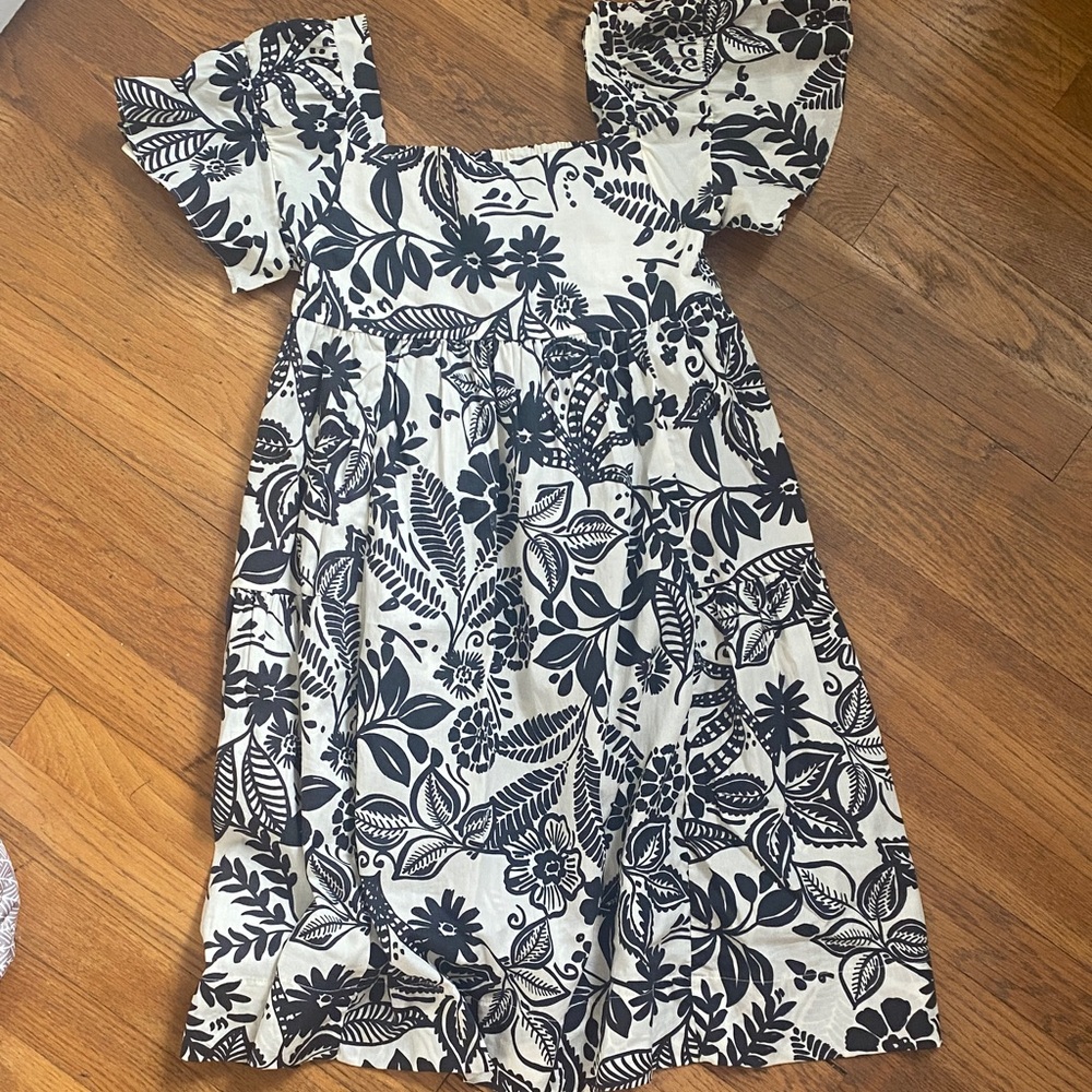 Zara Ivory and black floral flutter sleeve dress girls 12